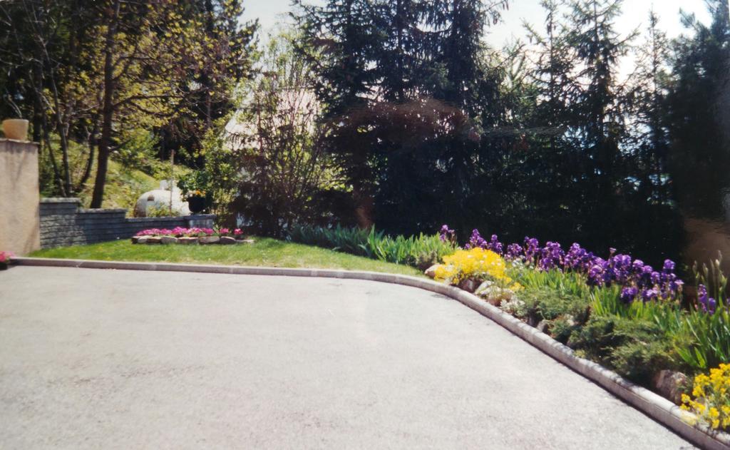 Les Roches Fleuries Hotel Prunieres Exterior photo